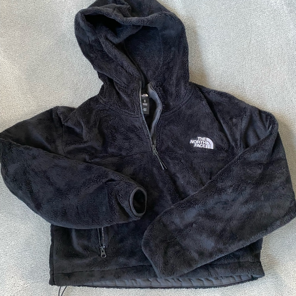 Black Crop fleece North Face Women’s 1/2 zip